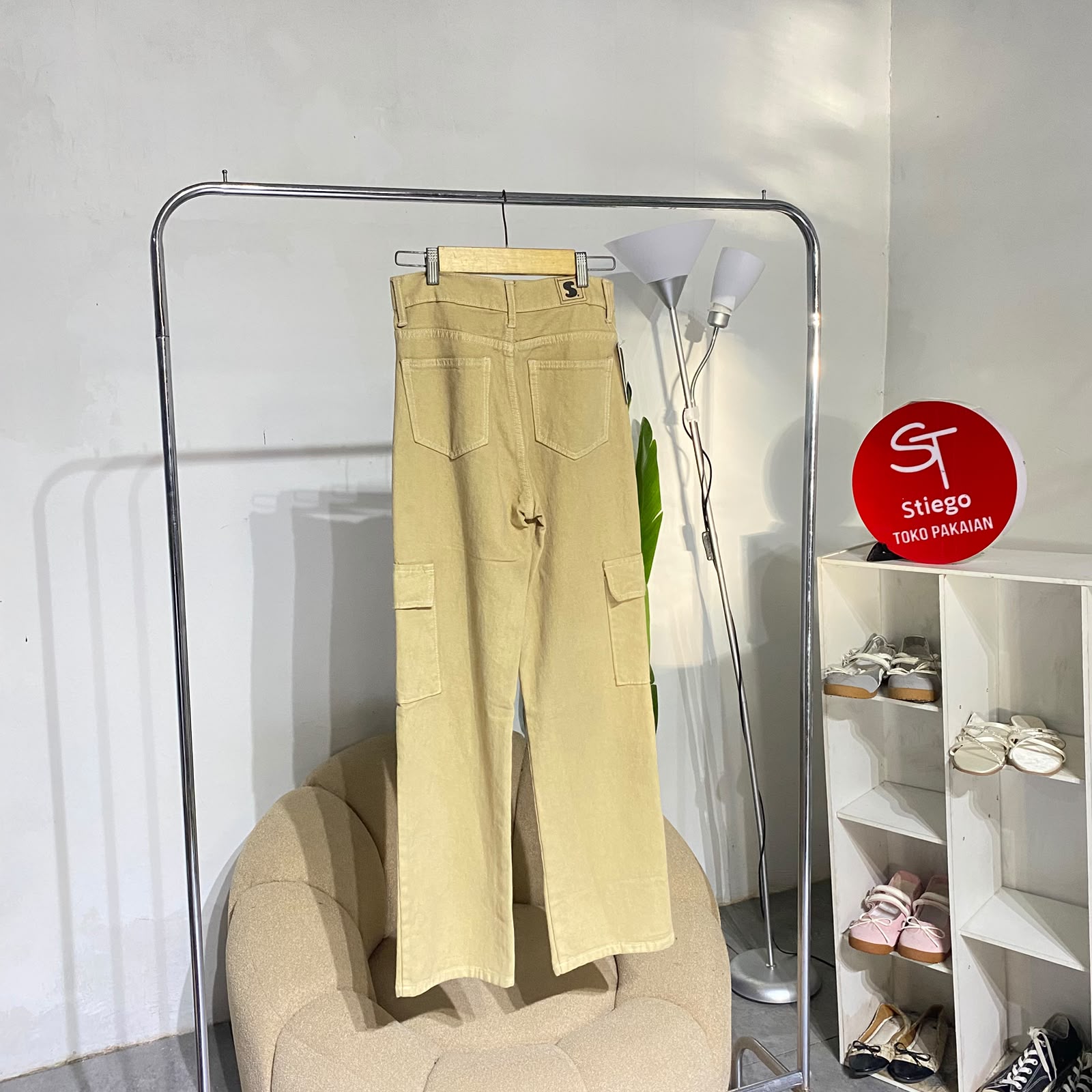 Celana wanita jeans cargo peanut   wanita