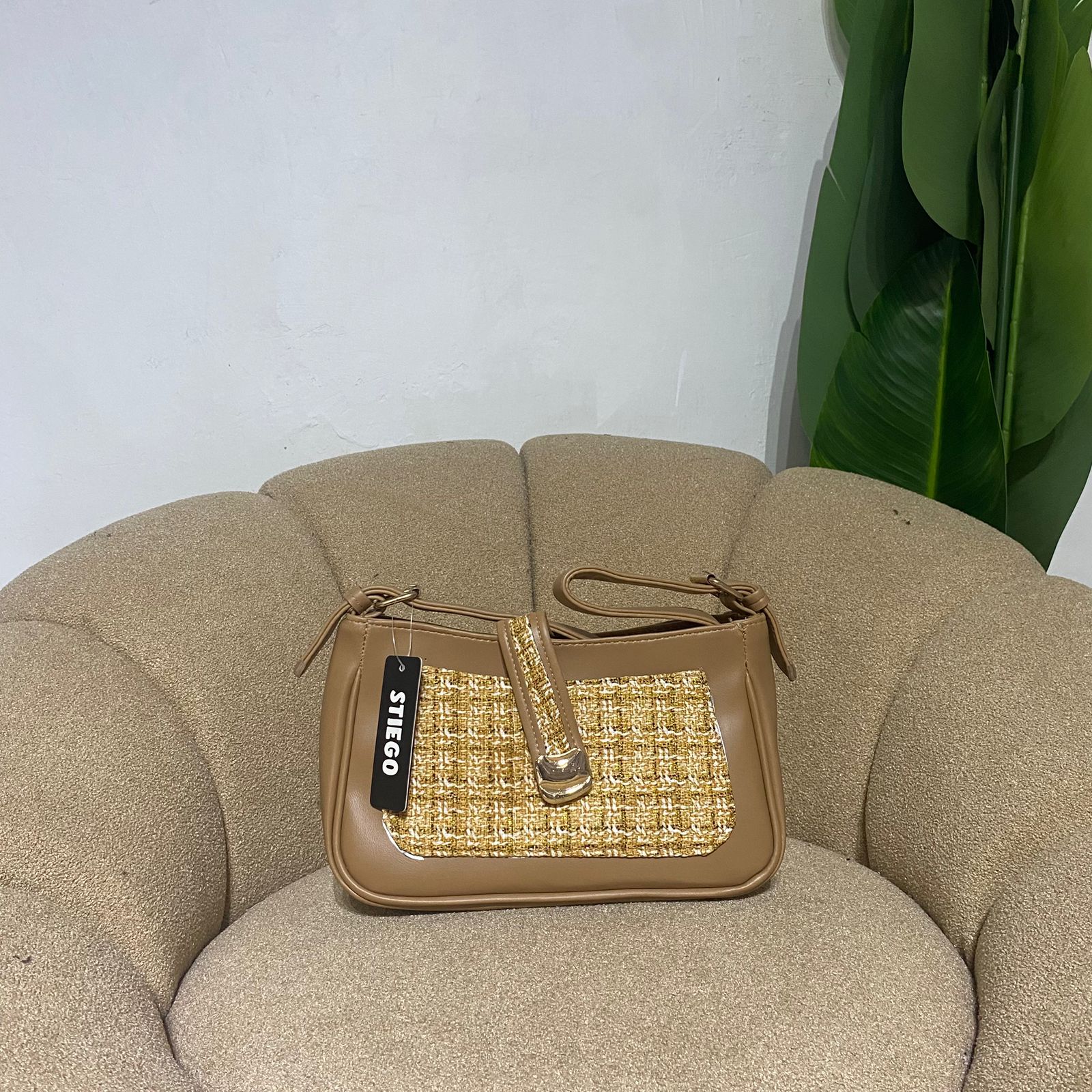 Tas slempang wanita Erina
