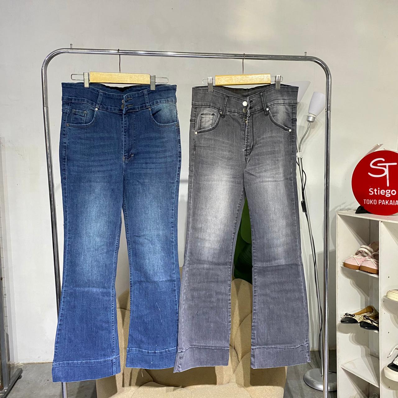 Celana jeans  wanita cutbray haze maxy