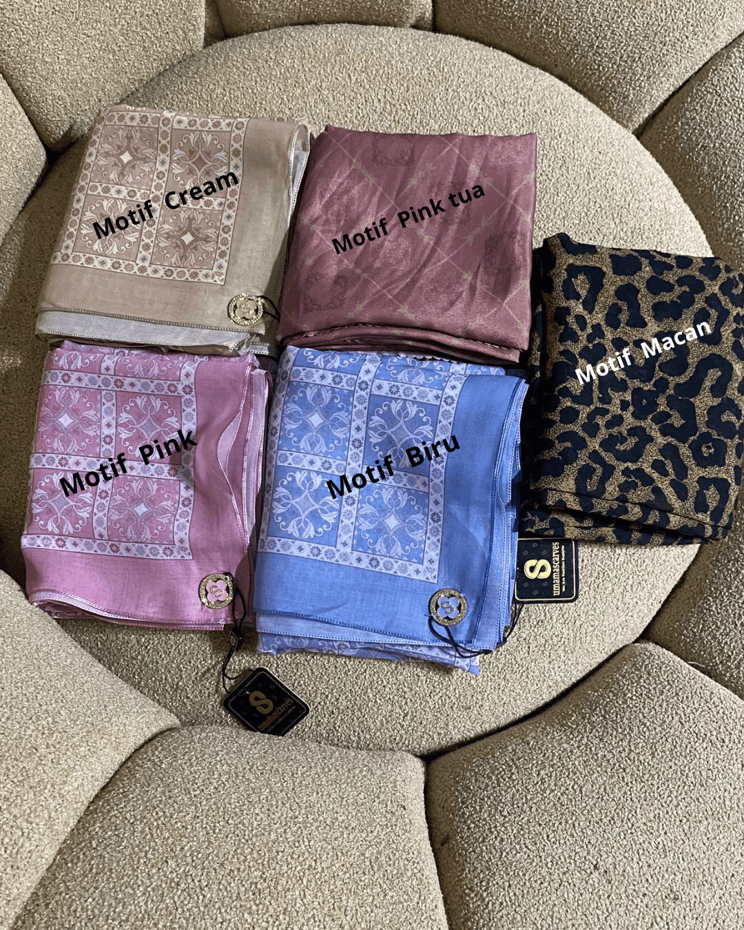Hijab wanita segi empat motif premium
