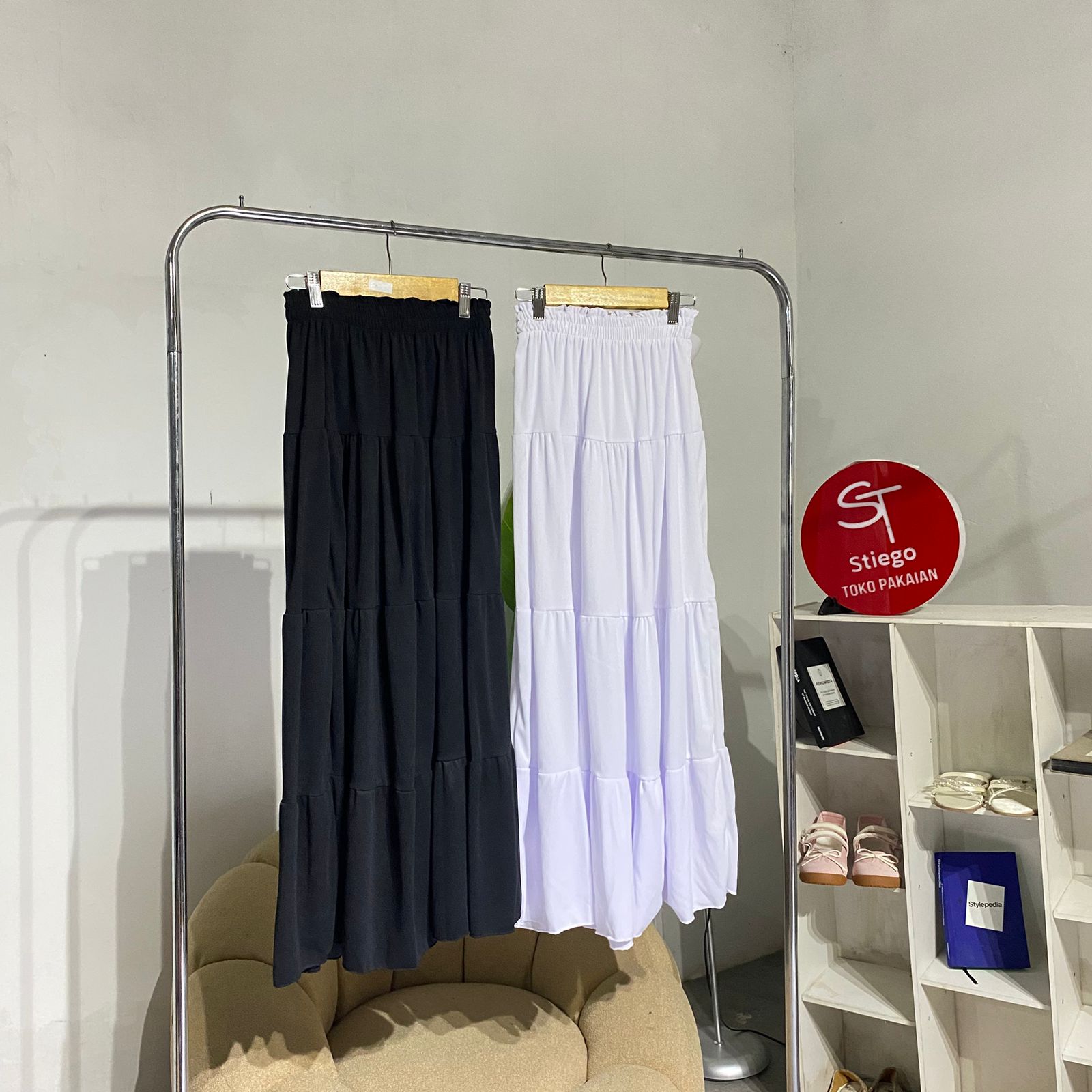 Rok wanita susun canda