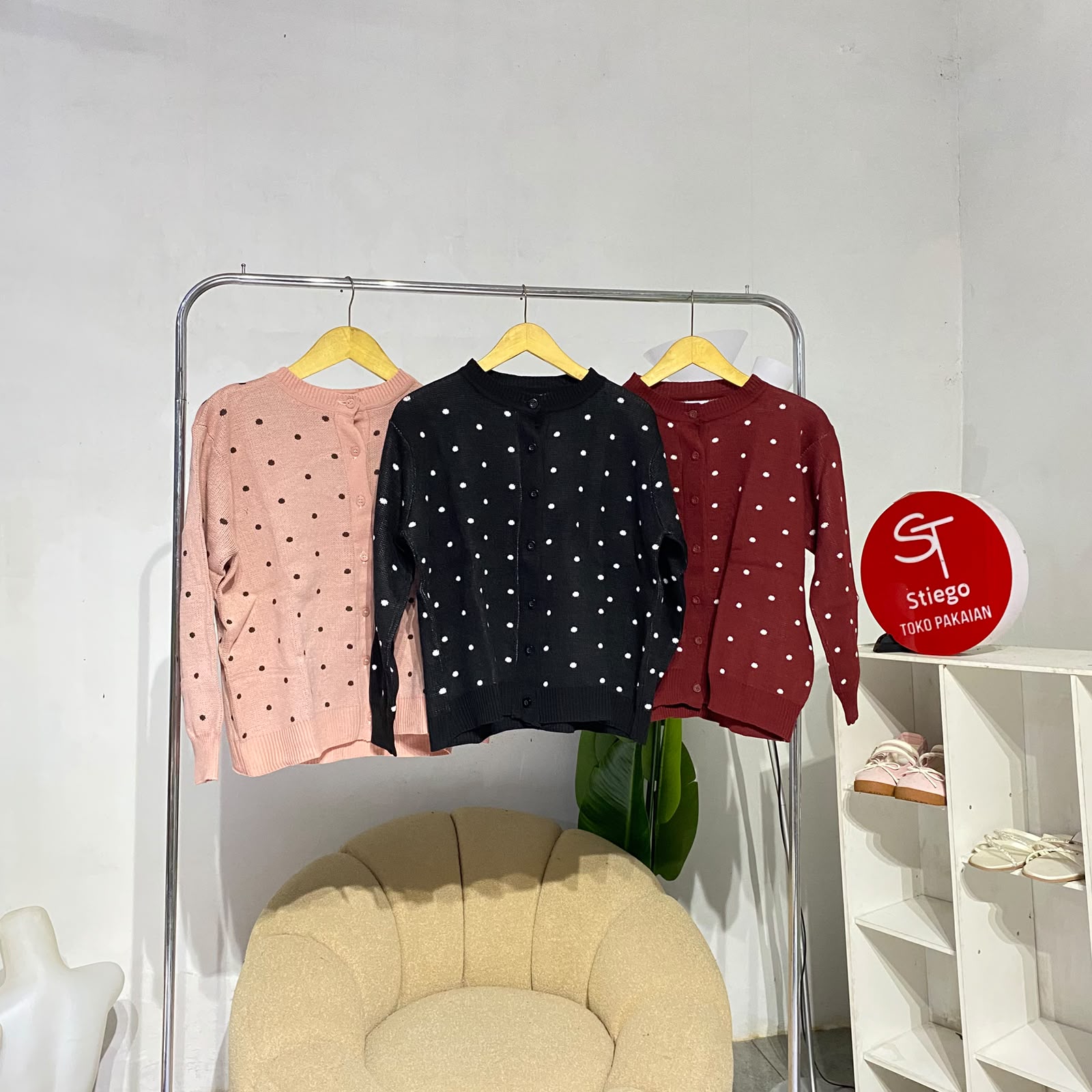 Sweater cardigan knit pilkadot  wanita Bigsize