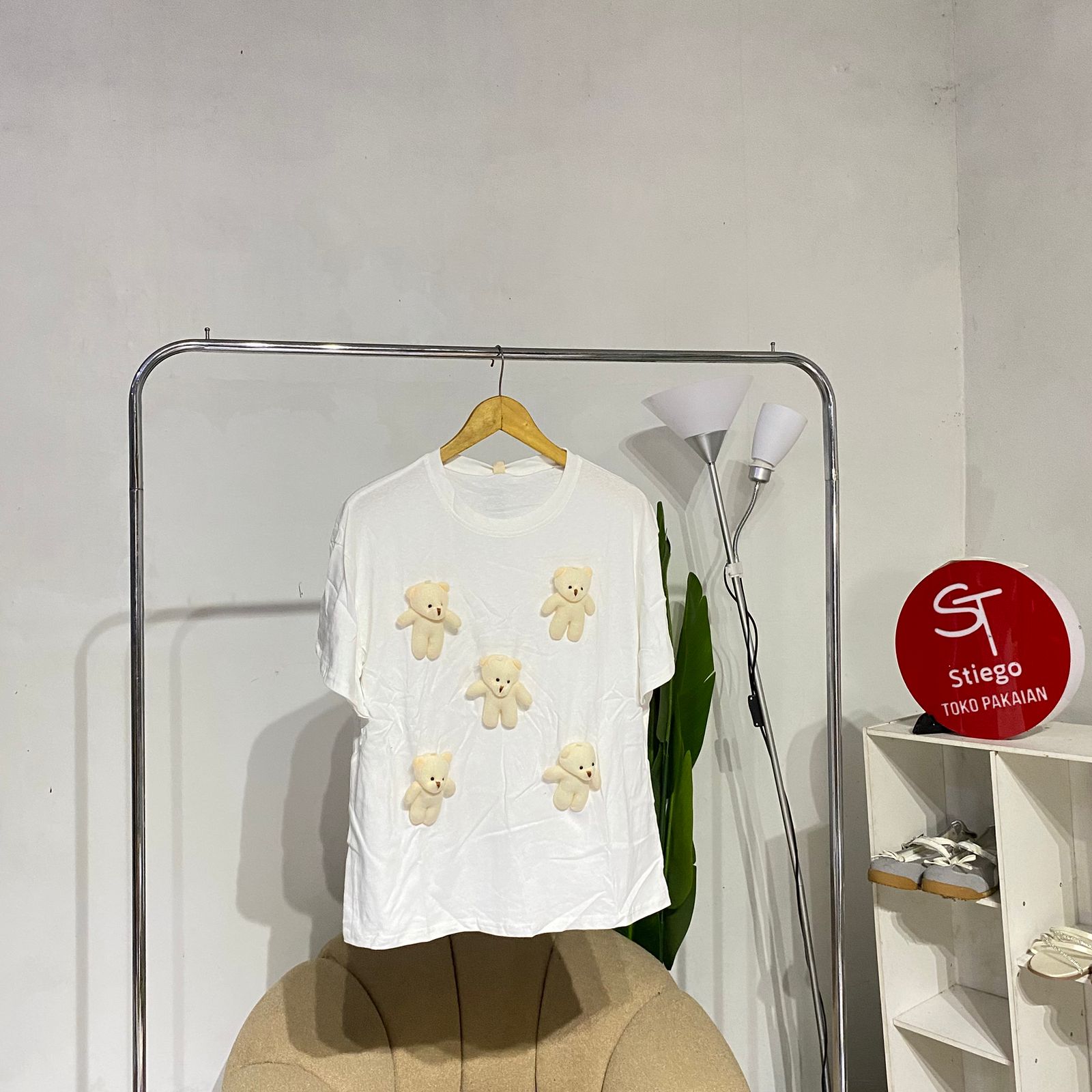 kaos  Beruang  wanita