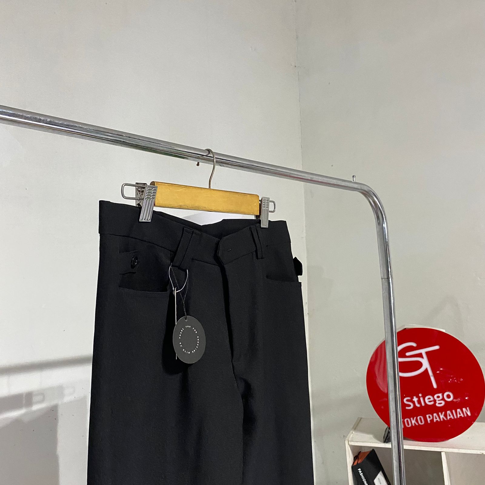 Celana wanita formal kerja