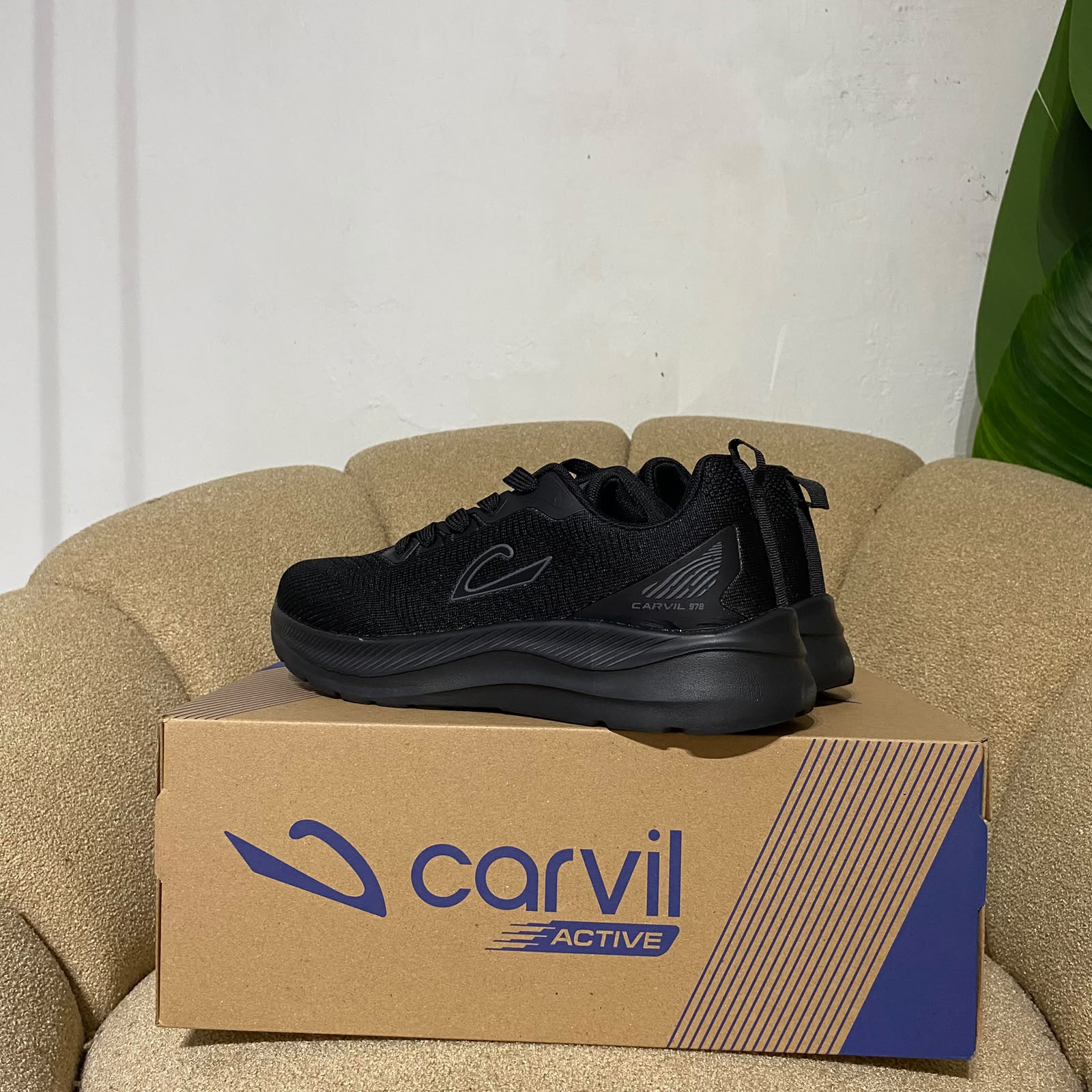Sepatu Carvil running
