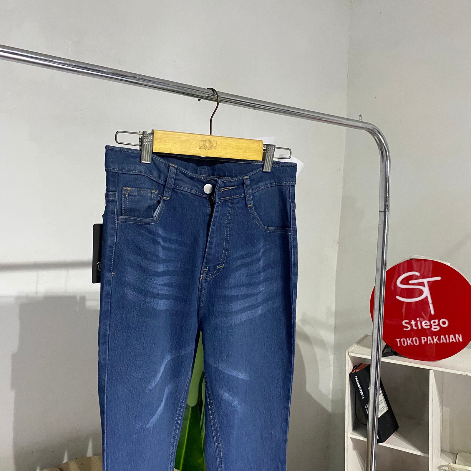Celana wanita jeans cutbray jenny 001