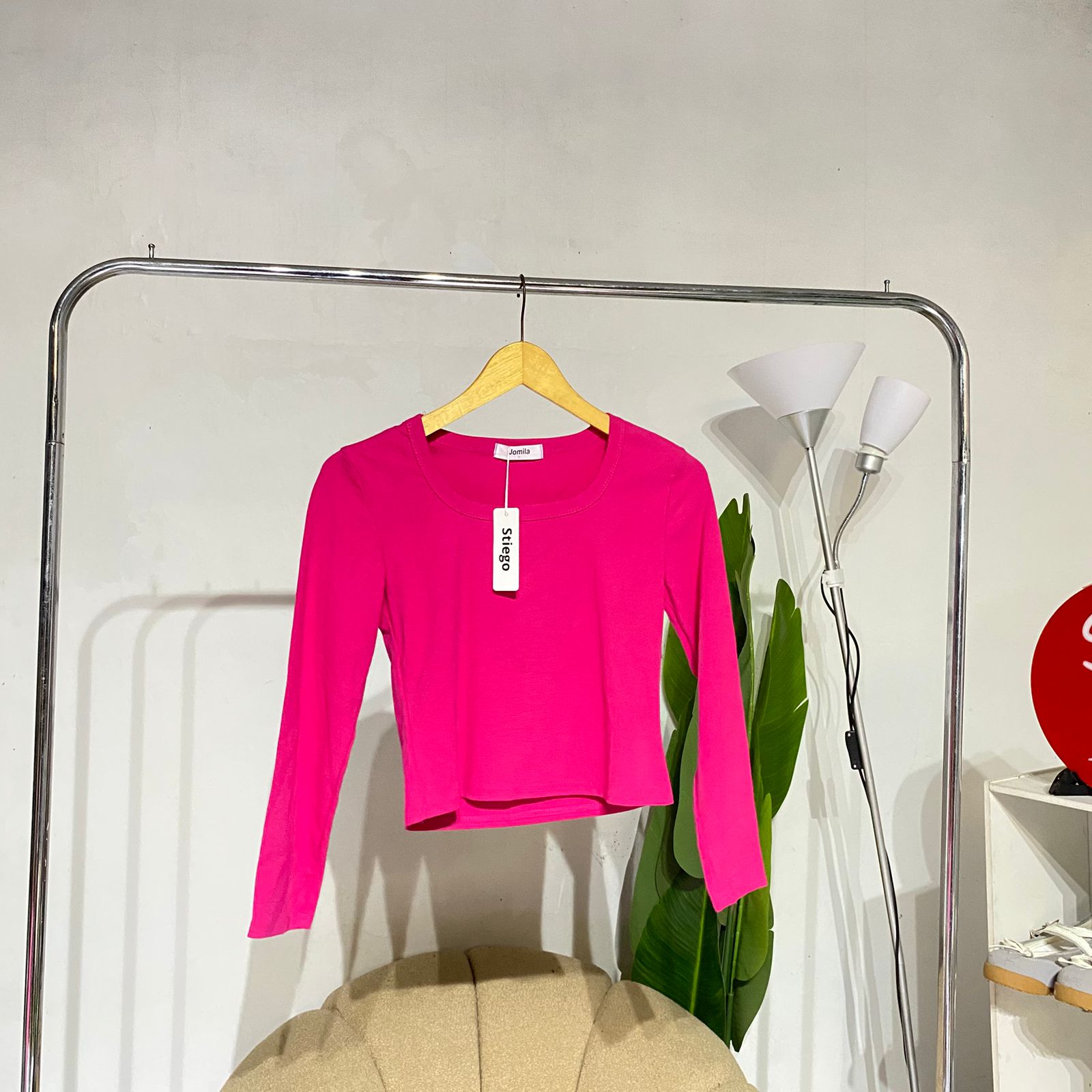 kaos  wanita crop jomila 004