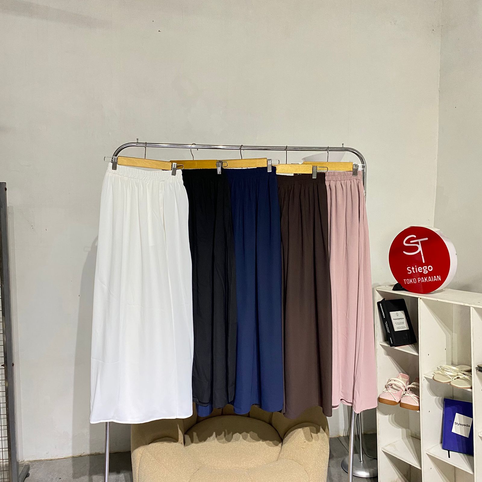 Rok wanita basic polos darul