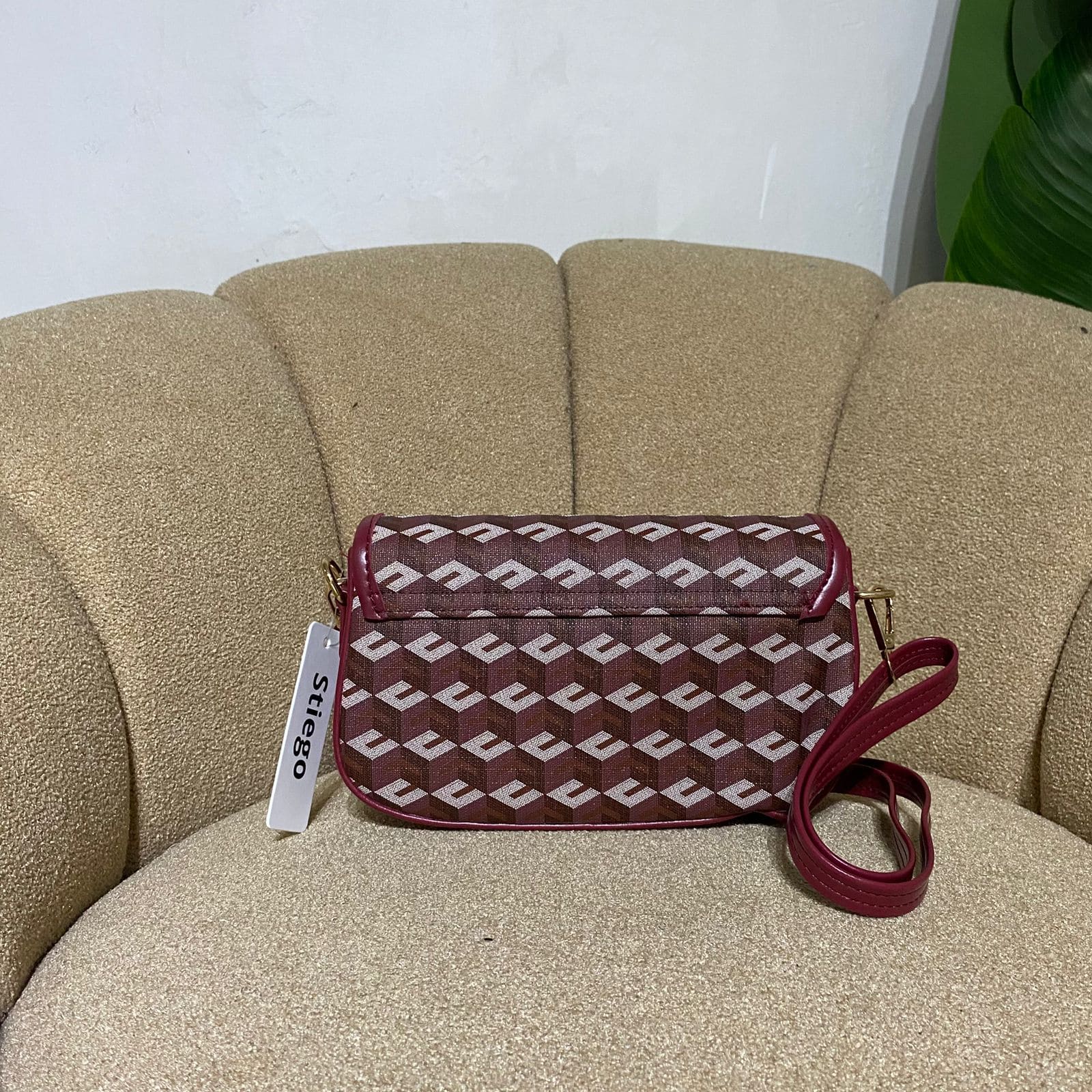 Tas slempang wanita motif Clarina