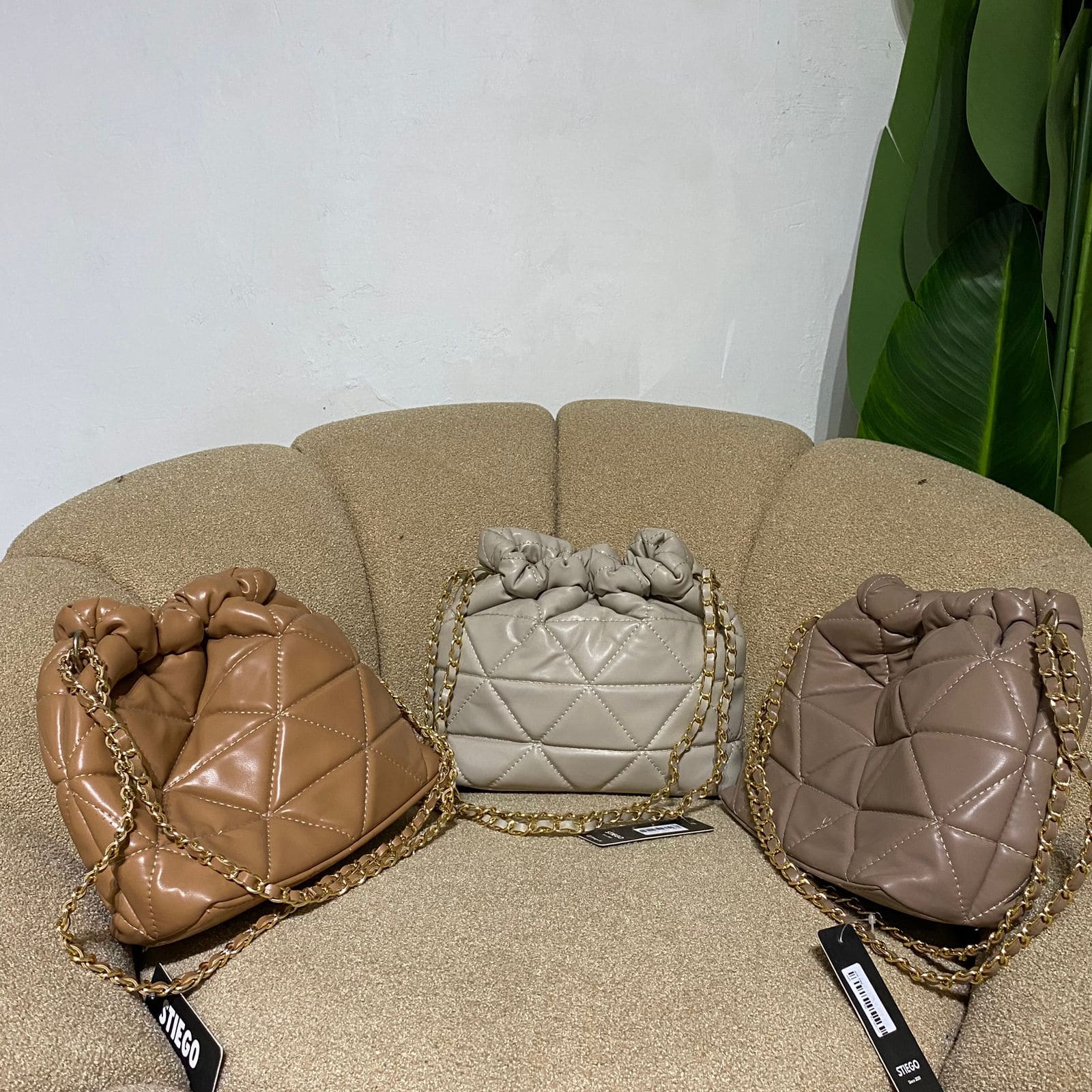 Tas wanita slempang ariel bag